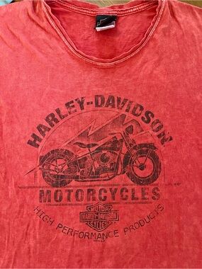Men’s Harley Davidson shirt. Large.